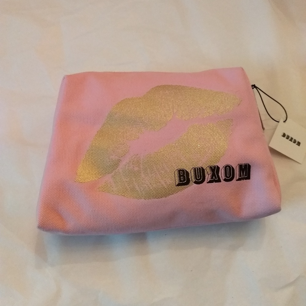 BUXOM make-up bag